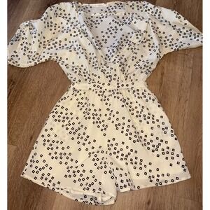 Ellison Black Square Print Romper Short Sleeve V Neck Summer‎ Casual Size Small